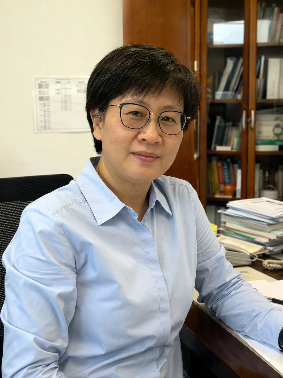 周宁 博士